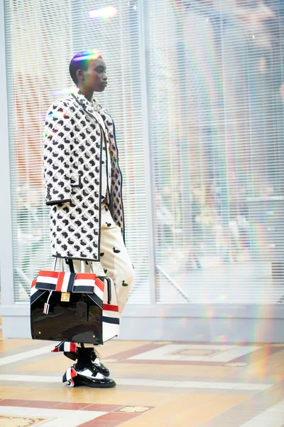 Look 260